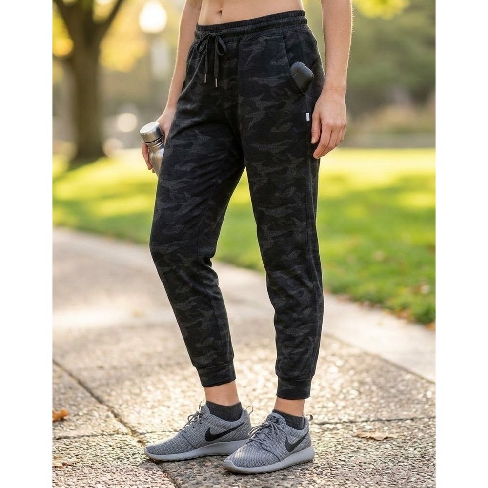 Vuori Performance Jogger Women XL (34x26) Black Camo Drawstring Activewear Pants